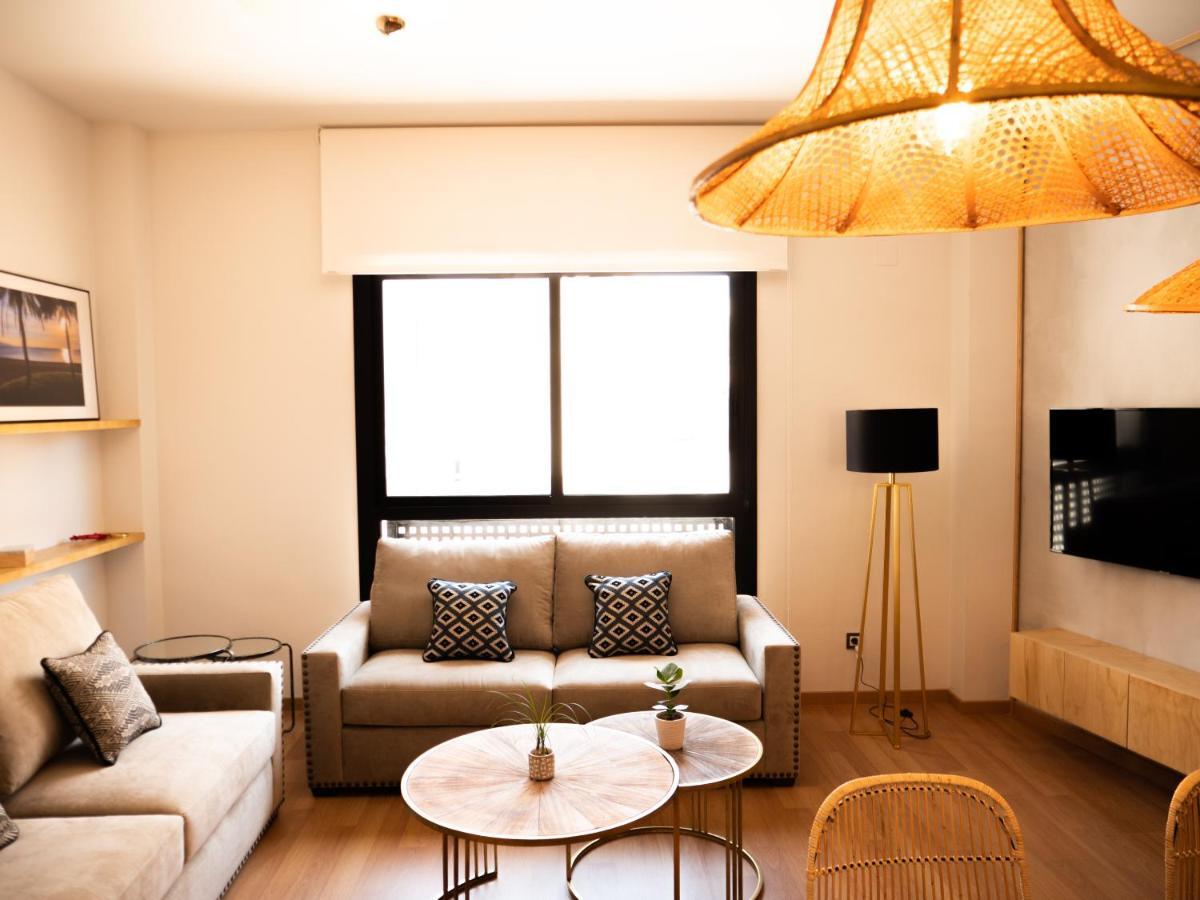 Stylish Apartment In The Heart Of Malaga With Pool 外观 照片